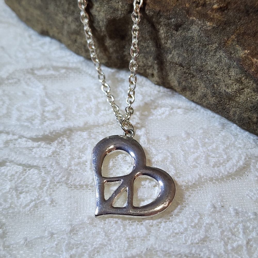 Silver Toned Peace Heart Hippie Boho Pendant Necklace 16"